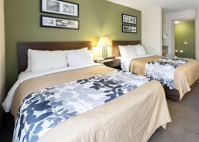 Hotel Sleep Airport 3*